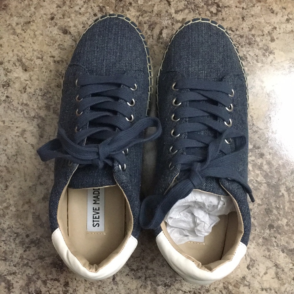 Steve Madden Denim Shoes - Picture 5 of 7